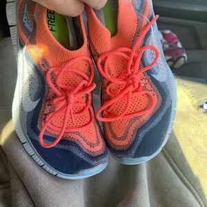 Nike Women's Orange and Navy Athletic Shoes